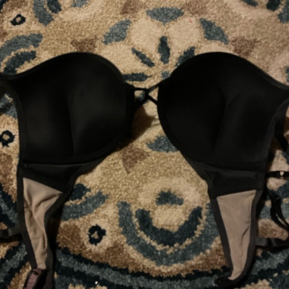Womens 32D Victoria secret bra - Picture 3 of 4
